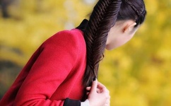 低头看我是怎么C哭你